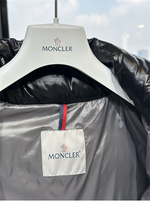 Moncler 몽클레어 마야 Maya 숏 다운 패딩 자켓 레플리카 10번 이미지 - 의류 | 세미샵 레플리카 사이트