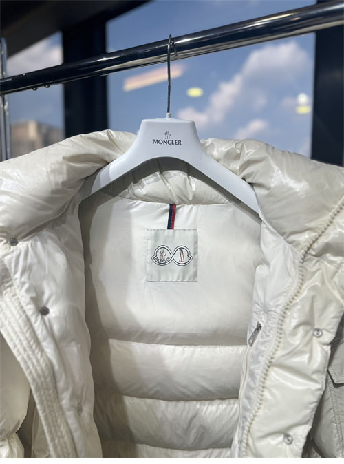 Moncler 몽클레어 마야 Maya 70 숏 다운 패딩 자켓 레플리카 8번 이미지 - 의류 | 세미샵 레플리카 사이트