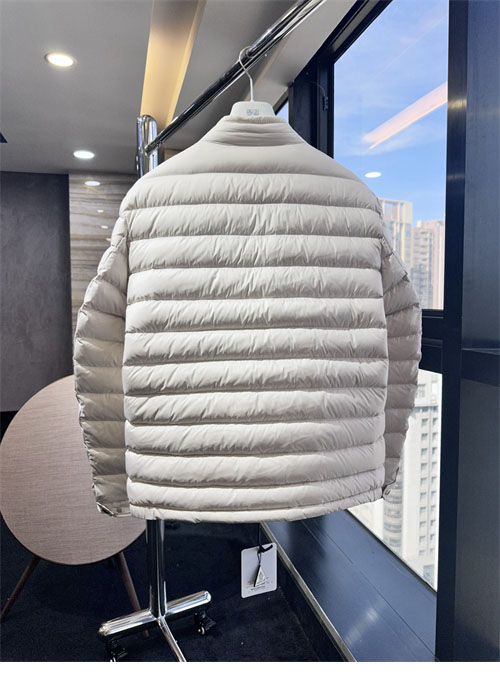 Moncler 몽클레어 마우린엔느 Maurienne 다운 경량 패딩 레플리카 4번 이미지 - 의류 | 세미샵 레플리카 사이트