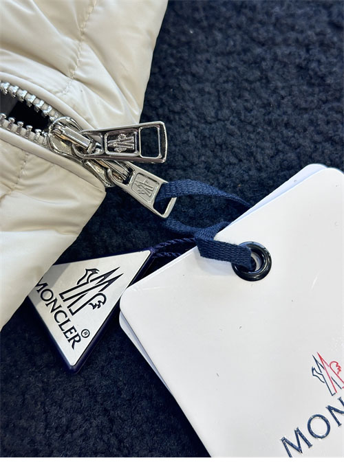 Moncler 몽클레어 마우린엔느 Maurienne 다운 경량 패딩 레플리카 8번 이미지 - 의류 | 세미샵 레플리카 사이트