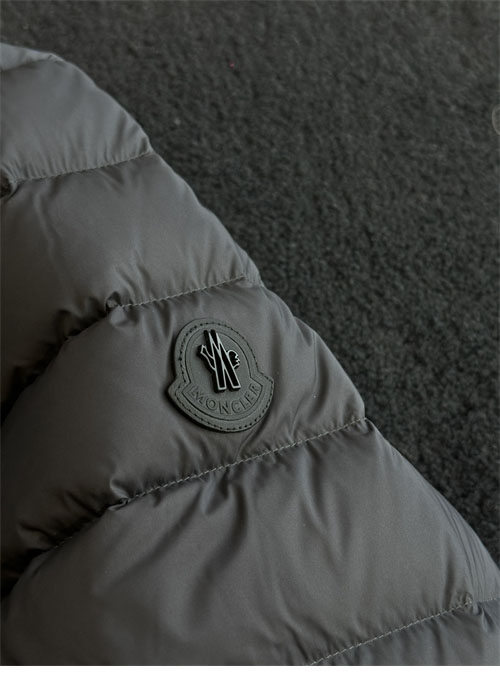 Moncler 몽클레어 마우린엔느 Maurienne 다운 경량 패딩 레플리카 15번 이미지 - 의류 | 세미샵 레플리카 사이트