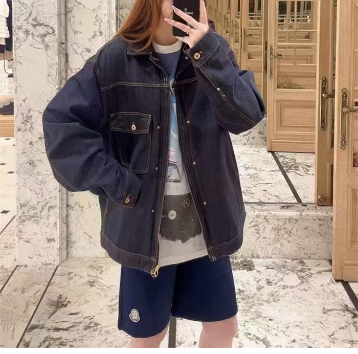 Moncler 몽클레어 메르세데스 벤츠 by니고 숏 팬츠 레플리카 5번 이미지 - 의류 | 세미샵 레플리카 사이트