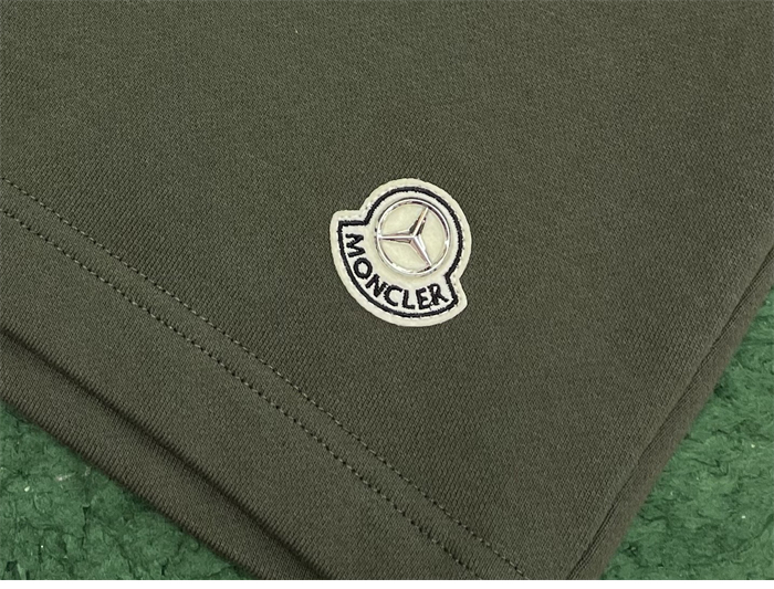 Moncler 몽클레어 메르세데스 벤츠 by니고 숏 팬츠 레플리카 19번 이미지 - 의류 | 세미샵 레플리카 사이트