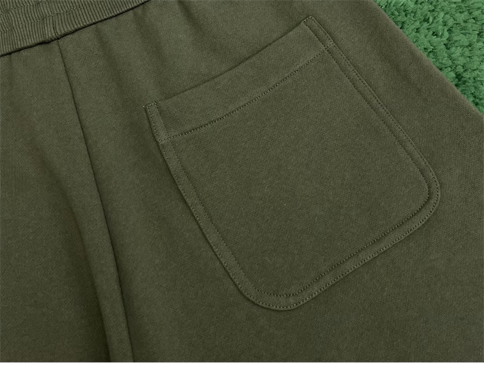 Moncler 몽클레어 메르세데스 벤츠 by니고 숏 팬츠 레플리카 22번 이미지 - 의류 | 세미샵 레플리카 사이트