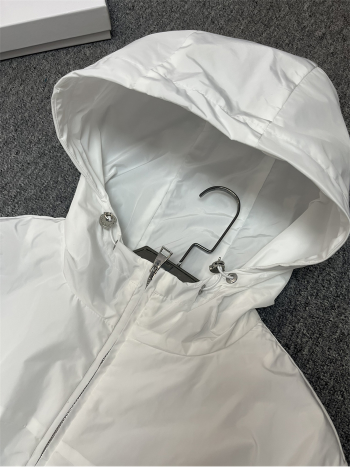 Moncler 몽클레어 밀리오 자켓 레플리카 14번 이미지 - 의류 | 세미샵 레플리카 사이트