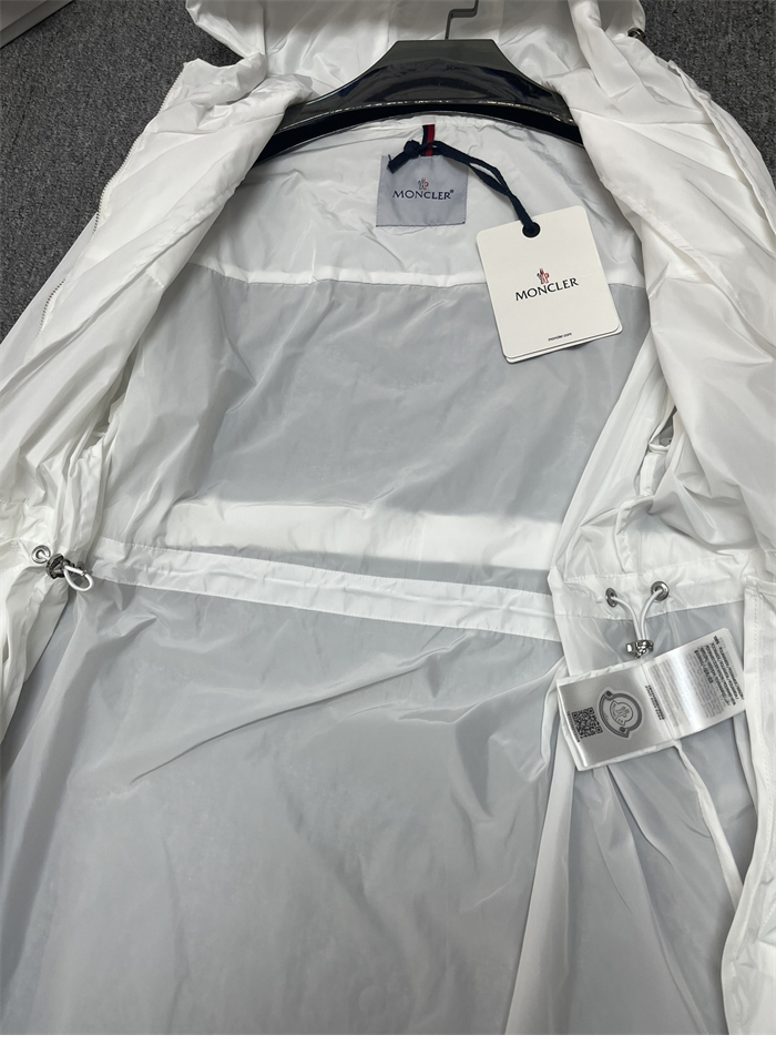 Moncler 몽클레어 밀리오 자켓 레플리카 19번 이미지 - 의류 | 세미샵 레플리카 사이트