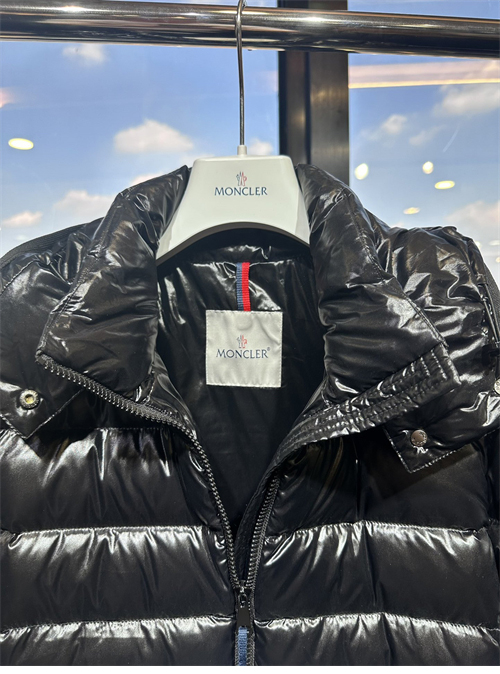 Moncler 몽클레어 바디 Body 다운 패딩 자켓 레플리카 7번 이미지 - 의류 | 세미샵 레플리카 사이트