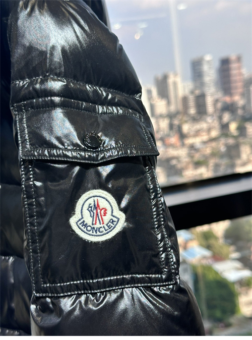 Moncler 몽클레어 바디 Body 다운 패딩 자켓 레플리카 8번 이미지 - 의류 | 세미샵 레플리카 사이트