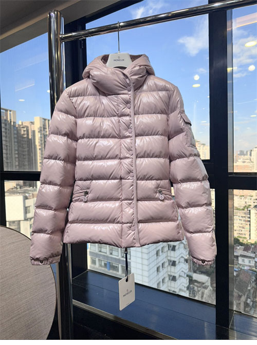 Moncler 몽클레어 바란테 Barante 여성 숏 다운 패딩 자켓 레플리카 21번 이미지 - 의류 | 세미샵 레플리카 사이트