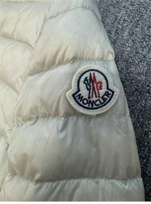 Moncler 몽클레어 바벨 Barbel 여성용 경량 롱패딩 레플리카 21번 이미지 - 의류 | 세미샵 레플리카 사이트