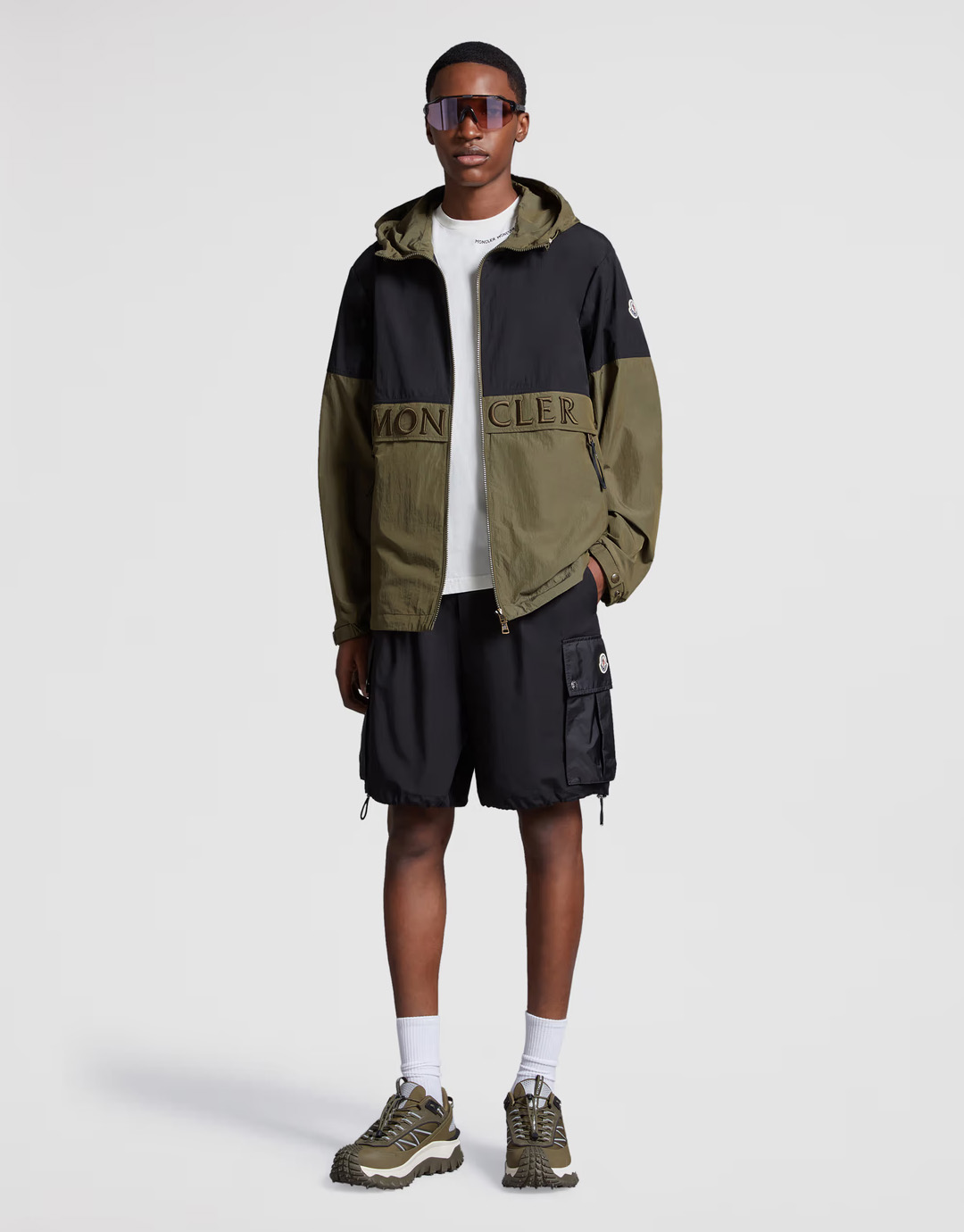 Moncler 몽클레어 서프웩 블랙 카고 쇼츠 레플리카 2번 이미지 - 의류 | 세미샵 레플리카 사이트