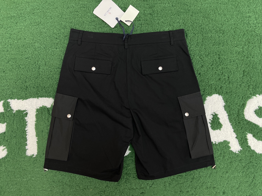 Moncler 몽클레어 서프웩 블랙 카고 쇼츠 레플리카 7번 이미지 - 의류 | 세미샵 레플리카 사이트