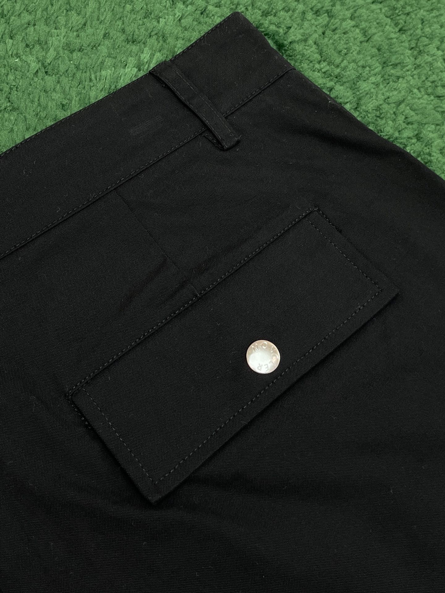 Moncler 몽클레어 서프웩 블랙 카고 쇼츠 레플리카 10번 이미지 - 의류 | 세미샵 레플리카 사이트