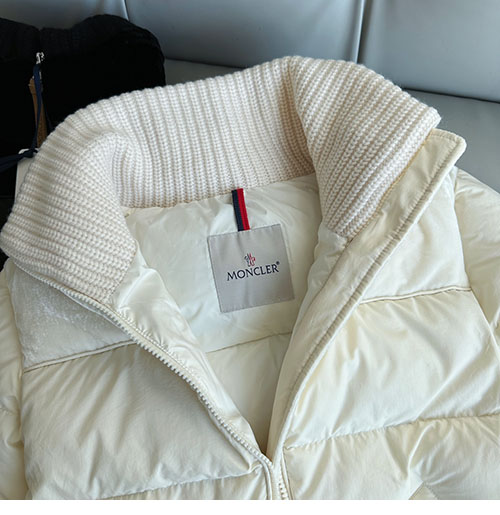 Moncler 몽클레어 아우프리크 Auffrique 숏 다운 패딩 자켓 레플리카 17번 이미지 - 의류 | 세미샵 레플리카 사이트