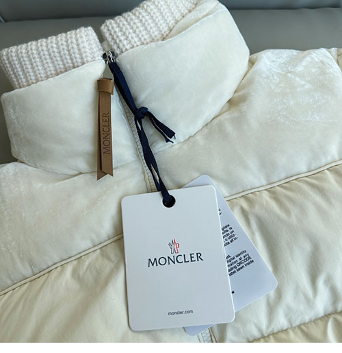 Moncler 몽클레어 아우프리크 Auffrique 숏 다운 패딩 자켓 레플리카 18번 이미지 - 의류 | 세미샵 레플리카 사이트