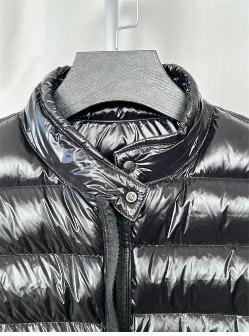 Moncler 몽클레어 아코러스 Acorus 숏 다운 경량 패딩 자켓 레플리카 6번 이미지 - 의류 | 세미샵 레플리카 사이트