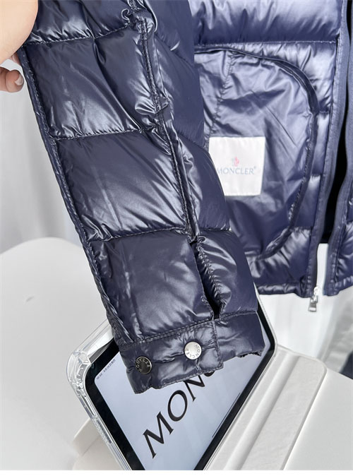 Moncler 몽클레어 아코러스 Acorus 숏 다운 경량 패딩 자켓 레플리카 24번 이미지 - 의류 | 세미샵 레플리카 사이트