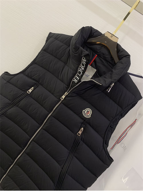 Moncler 몽클레어 알비트 Albyt 다운 패딩 베스트 레플리카 3번 이미지 - 의류 | 세미샵 레플리카 사이트
