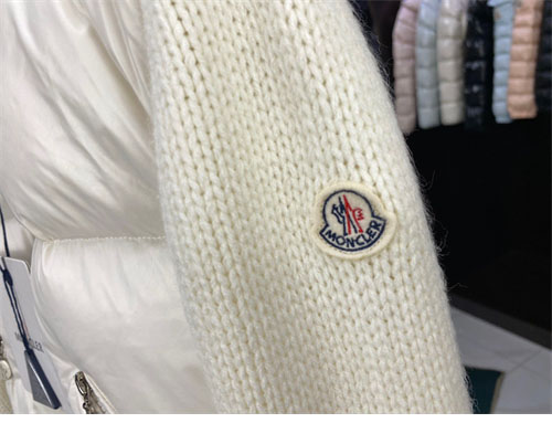 Moncler 몽클레어 여성용 니트 숏 패딩 레플리카 8번 이미지 - 의류 | 세미샵 레플리카 사이트