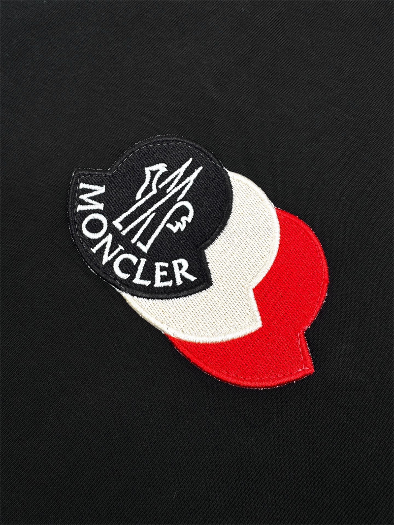 몽클레어 몽클레어 자수 트라이컬러 로고 반팔 티셔츠 레플리카 11번 이미지 - 의류 | 세미샵 레플리카 사이트