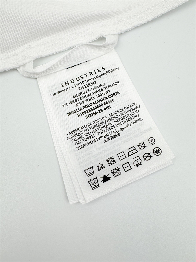 몽클레어 몽클레어 자수 트라이컬러 로고 반팔 티셔츠 레플리카 8번 이미지 - 의류 | 세미샵 레플리카 사이트