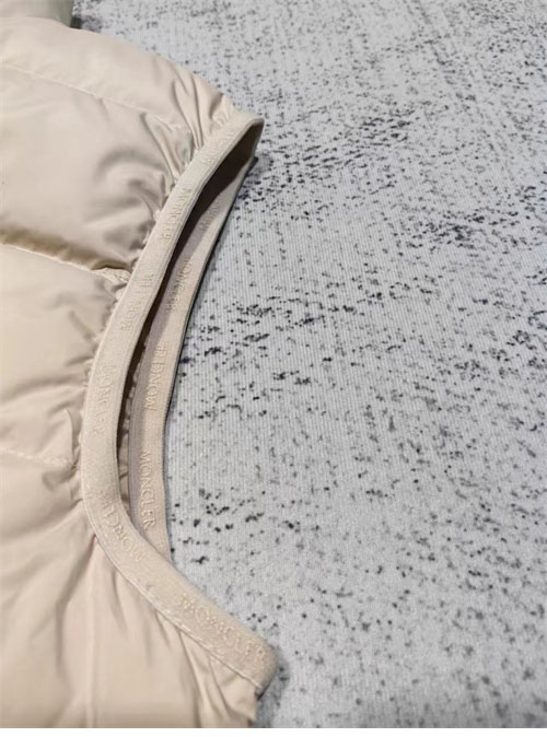 Moncler 몽클레어 콘트린 Contrin 다운 패딩 베스트 레플리카 29번 이미지 - 의류 | 세미샵 레플리카 사이트