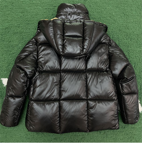 Moncler 몽클레어 파라나 숏 패딩 레플리카 3번 이미지 - 의류 | 세미샵 레플리카 사이트