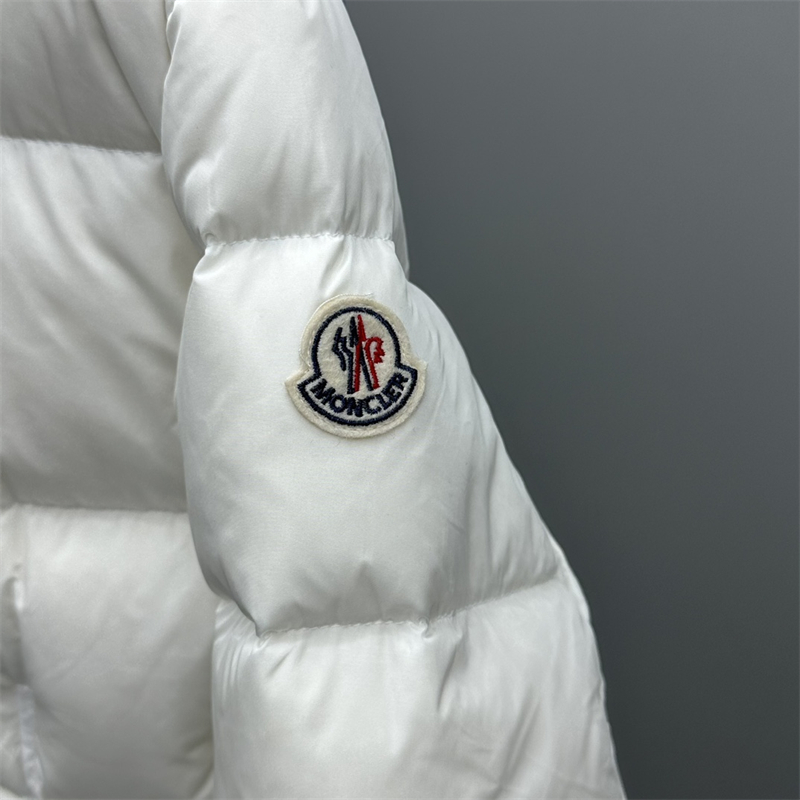 Moncler 몽클레어 Avoce 아보체 숏 다운 패딩 자켓 레플리카 15번 이미지 - 의류 | 세미샵 레플리카 사이트