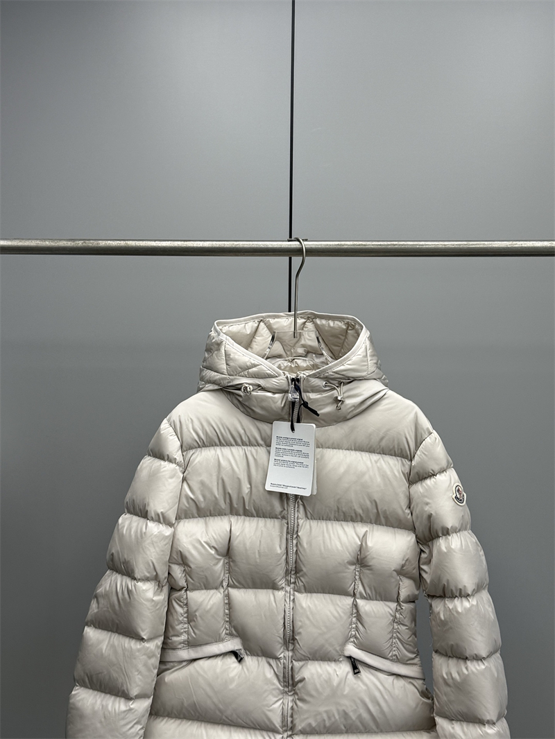 Moncler 몽클레어 Avoce 아보체 숏 다운 패딩 자켓 레플리카 20번 이미지 - 의류 | 세미샵 레플리카 사이트