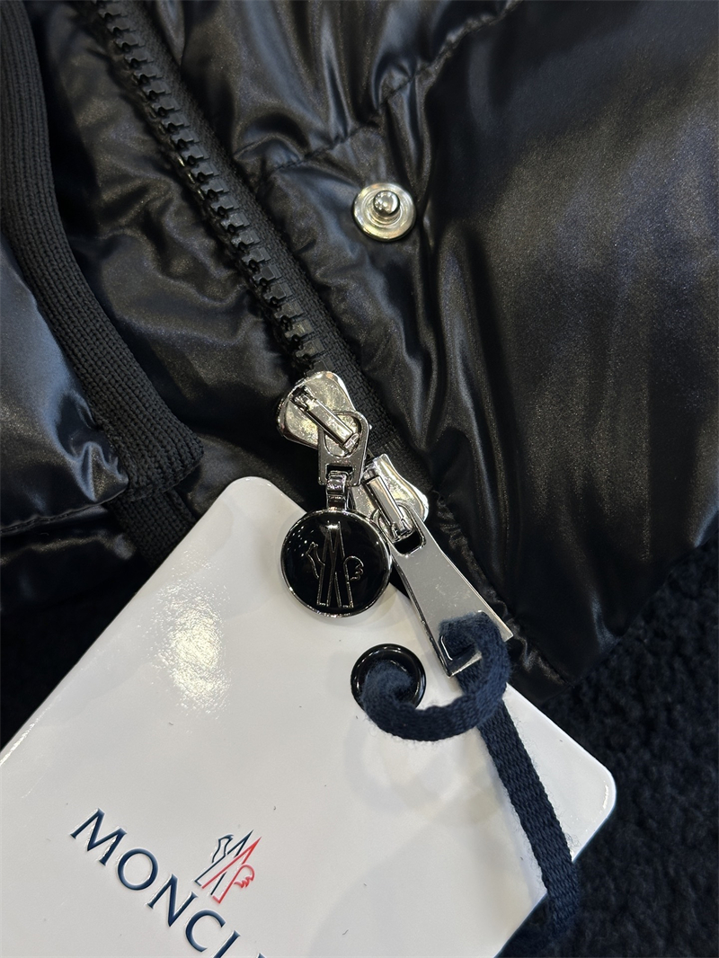 몽클레어 몽클레어 Barante 바란테 숏 다운 패딩 자켓 레플리카 16번 이미지 - 의류 | 세미샵 레플리카 사이트