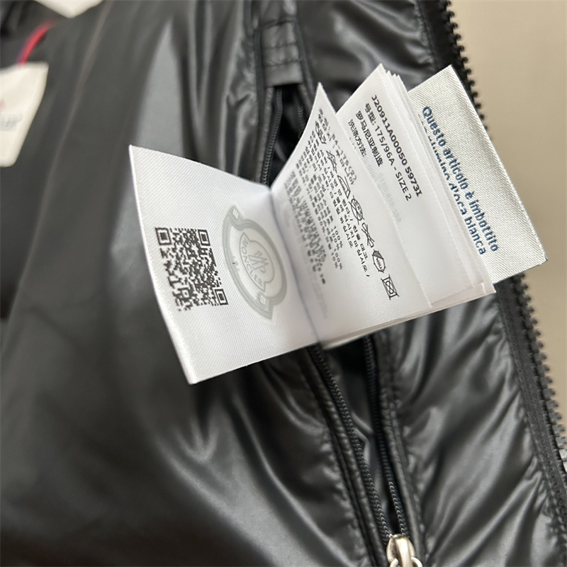 Moncler 몽클레어 Besines 베시네스 숏 다운 패딩 자켓 레플리카 8번 이미지 - 의류 | 세미샵 레플리카 사이트