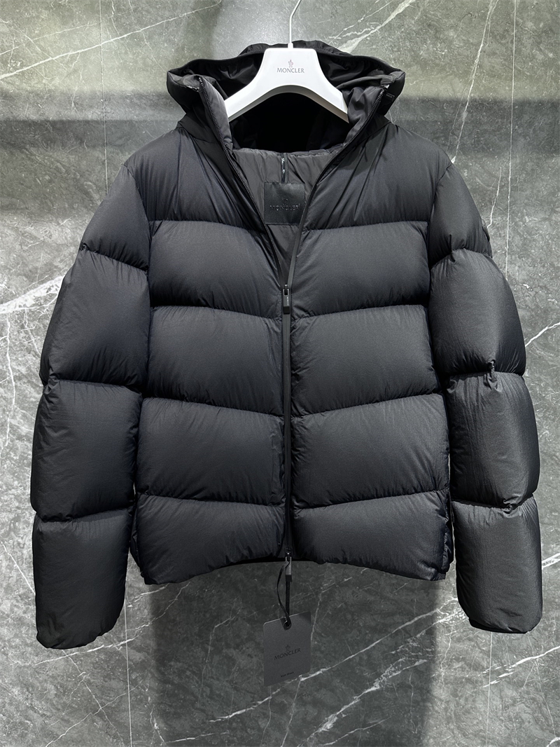 Moncler 몽클레어 Forez 포레즈 후드 숏 다운 자켓 레플리카 9번 이미지 - 의류 | 세미샵 레플리카 사이트