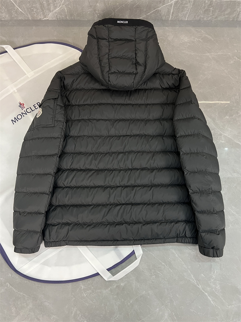 Moncler 몽클레어 Galion 갈리온 숏 다운 패딩 자켓 레플리카 15번 이미지 - 의류 | 세미샵 레플리카 사이트
