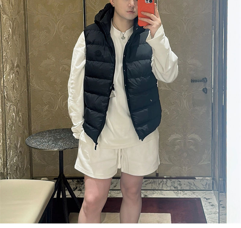 Moncler 몽클레어 Guersac 게르삭 퀼팅 후드 다운 패딩 베스트 조끼 레플리카 6번 이미지 - 의류 | 세미샵 레플리카 사이트
