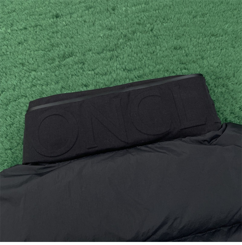 Moncler 몽클레어 Guersac 게르삭 퀼팅 후드 다운 패딩 베스트 조끼 레플리카 14번 이미지 - 의류 | 세미샵 레플리카 사이트