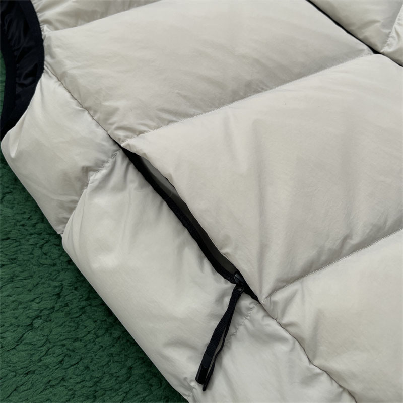 Moncler 몽클레어 Guersac 게르삭 퀼팅 후드 다운 패딩 베스트 조끼 레플리카 21번 이미지 - 의류 | 세미샵 레플리카 사이트