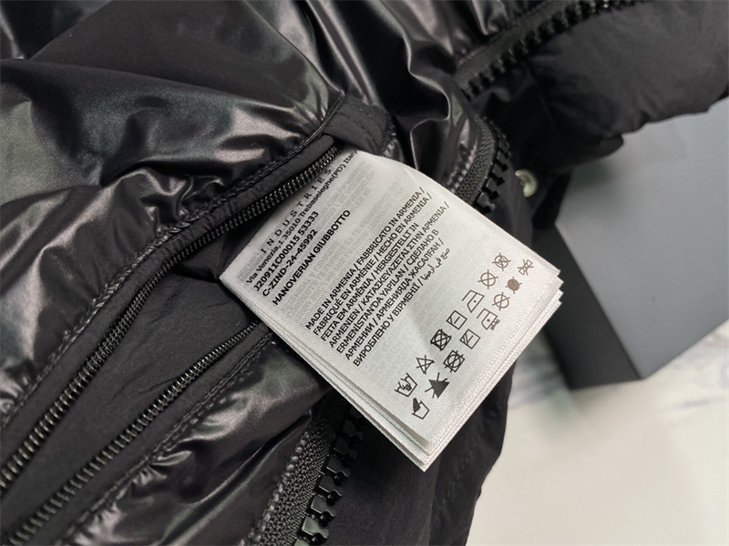 Moncler 몽클레어 Hanoverian 하노베리안 롱 다운 패딩 자켓 레플리카 20번 이미지 - 의류 | 세미샵 레플리카 사이트