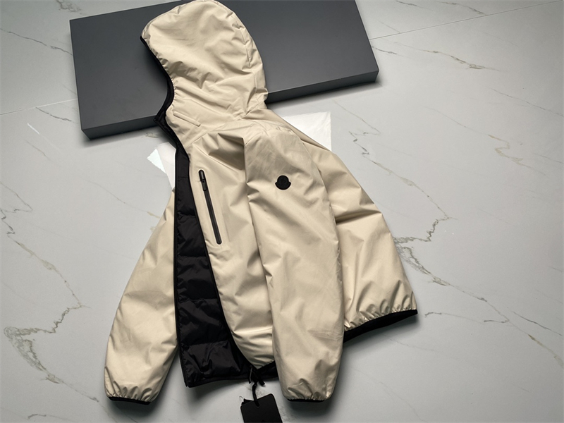 Moncler 몽클레어 Lausfer 라우스퍼 다운 자켓 레플리카 12번 이미지 - 의류 | 세미샵 레플리카 사이트