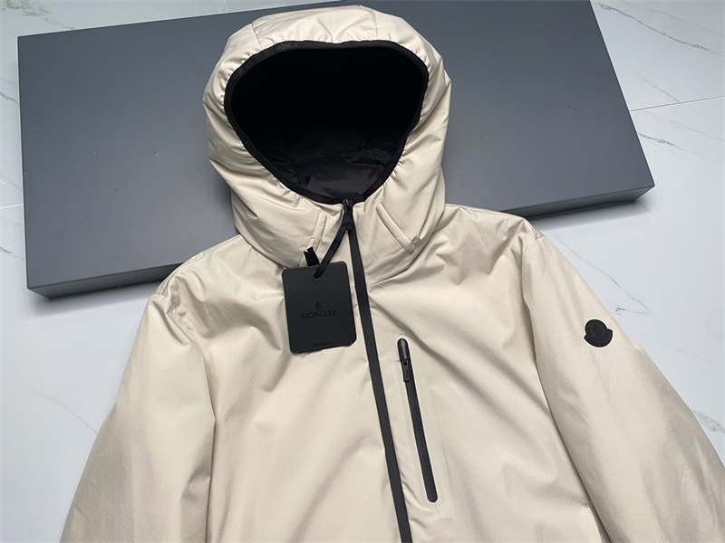 Moncler 몽클레어 Lausfer 라우스퍼 다운 자켓 레플리카 14번 이미지 - 의류 | 세미샵 레플리카 사이트