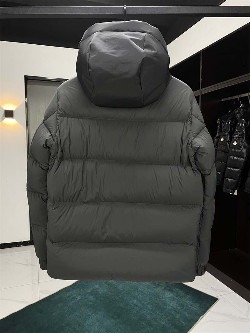 Moncler 몽클레어 Madeira 마데이라 숏 다운 패딩 자켓 레플리카 16번 이미지 - 의류 | 세미샵 레플리카 사이트