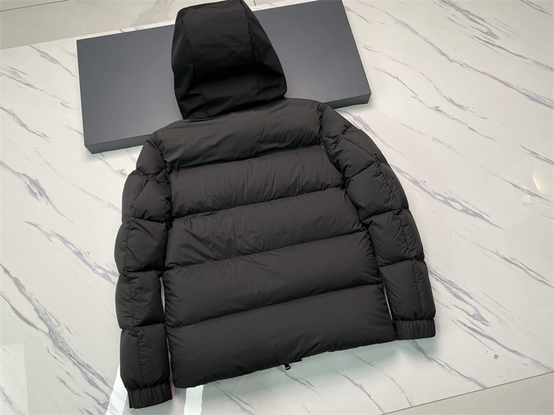 Moncler 몽클레어 Madeira 마데이라 숏 다운 패딩 자켓 레플리카 18번 이미지 - 의류 | 세미샵 레플리카 사이트