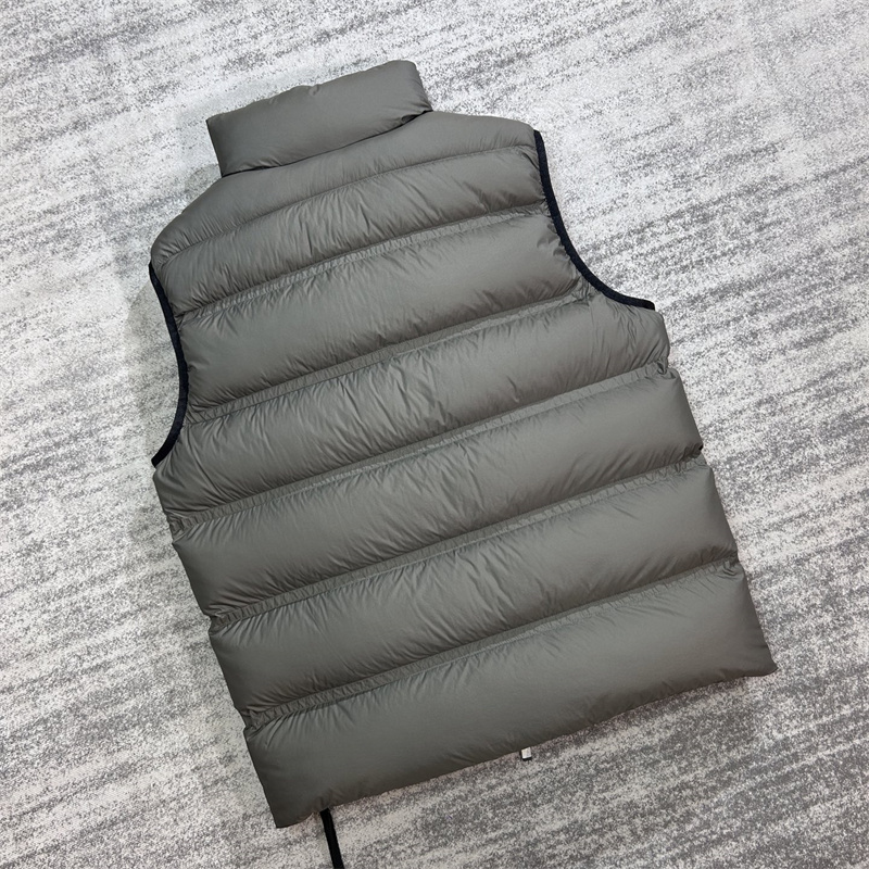 Moncler 몽클레어 Matt 매트 다운 패딩 베스트 조끼 레플리카 5번 이미지 - 의류 | 세미샵 레플리카 사이트