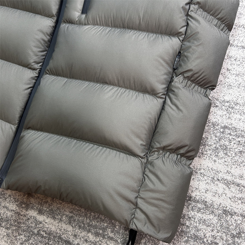Moncler 몽클레어 Matt 매트 다운 패딩 베스트 조끼 레플리카 12번 이미지 - 의류 | 세미샵 레플리카 사이트