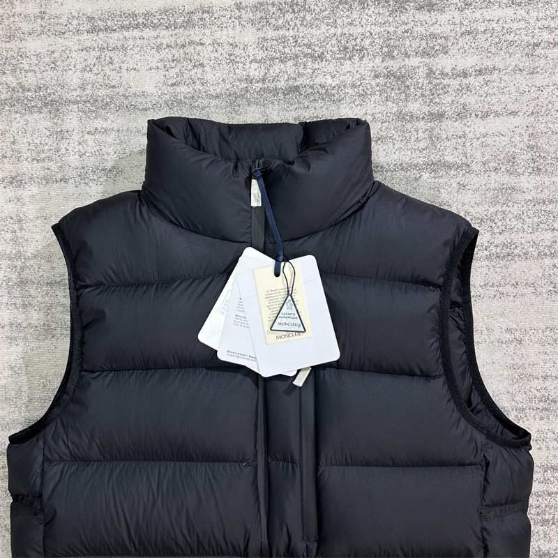 Moncler 몽클레어 Matt 매트 다운 패딩 베스트 조끼 레플리카 20번 이미지 - 의류 | 세미샵 레플리카 사이트