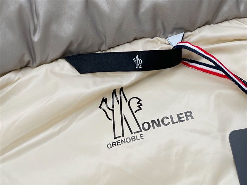 Moncler 몽클레어 Nantu 난투 다운 패딩 베스트 조끼 레플리카 26번 이미지 - 의류 | 세미샵 레플리카 사이트
