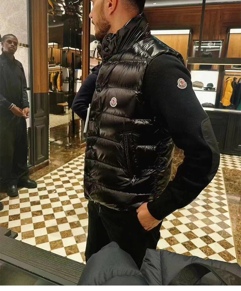 Moncler 몽클레어 Tibb 티브 다운 베스트 레플리카 6번 이미지 - 의류 | 세미샵 레플리카 사이트