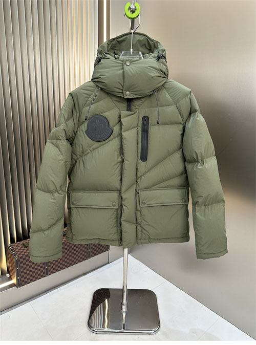 Moncler 몽클레어 x 퍼렐 체스트넛 다운 패딩 자켓 레플리카 22번 이미지 - 의류 | 세미샵 레플리카 사이트