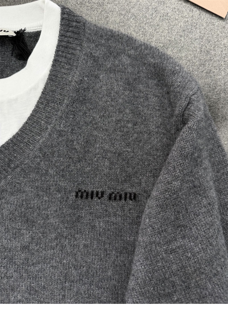 미우미우 미우미우 레이어드 캐시미어 스웨터（TJ공장） 레플리카 21번 이미지 - 의류 | 세미샵 레플리카 사이트