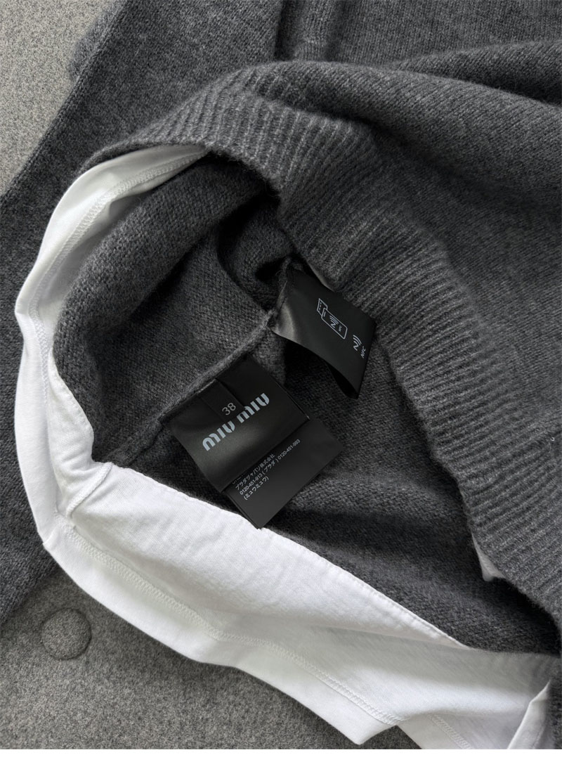 미우미우 미우미우 레이어드 캐시미어 스웨터（TJ공장） 레플리카 22번 이미지 - 의류 | 세미샵 레플리카 사이트