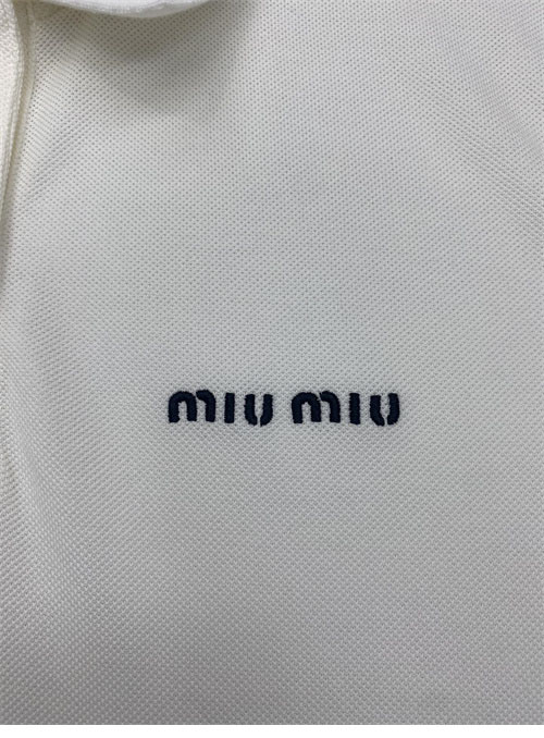 Miu Miu 미우미우 로고 자수 폴로 셔츠 2컬러 레플리카 10번 이미지 - 의류 | 세미샵 레플리카 사이트